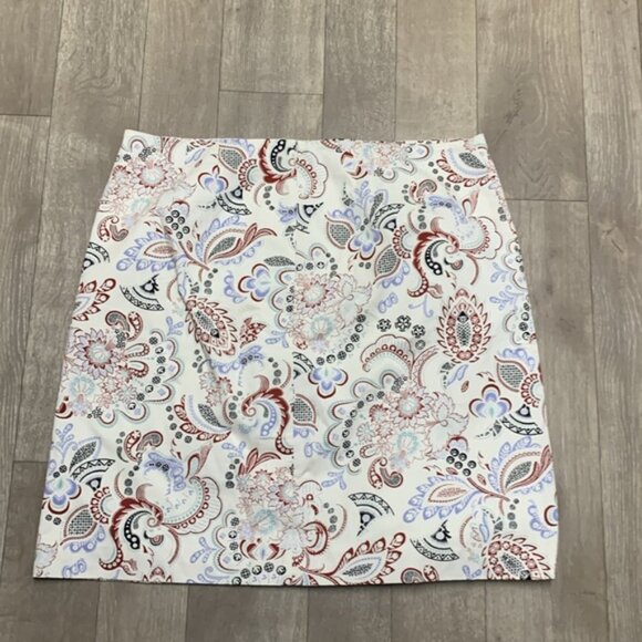 Womens NWOT Ann Taylor Factory Paisley Floral‎ Boho Pencil Skirt - Picture 2 of 7